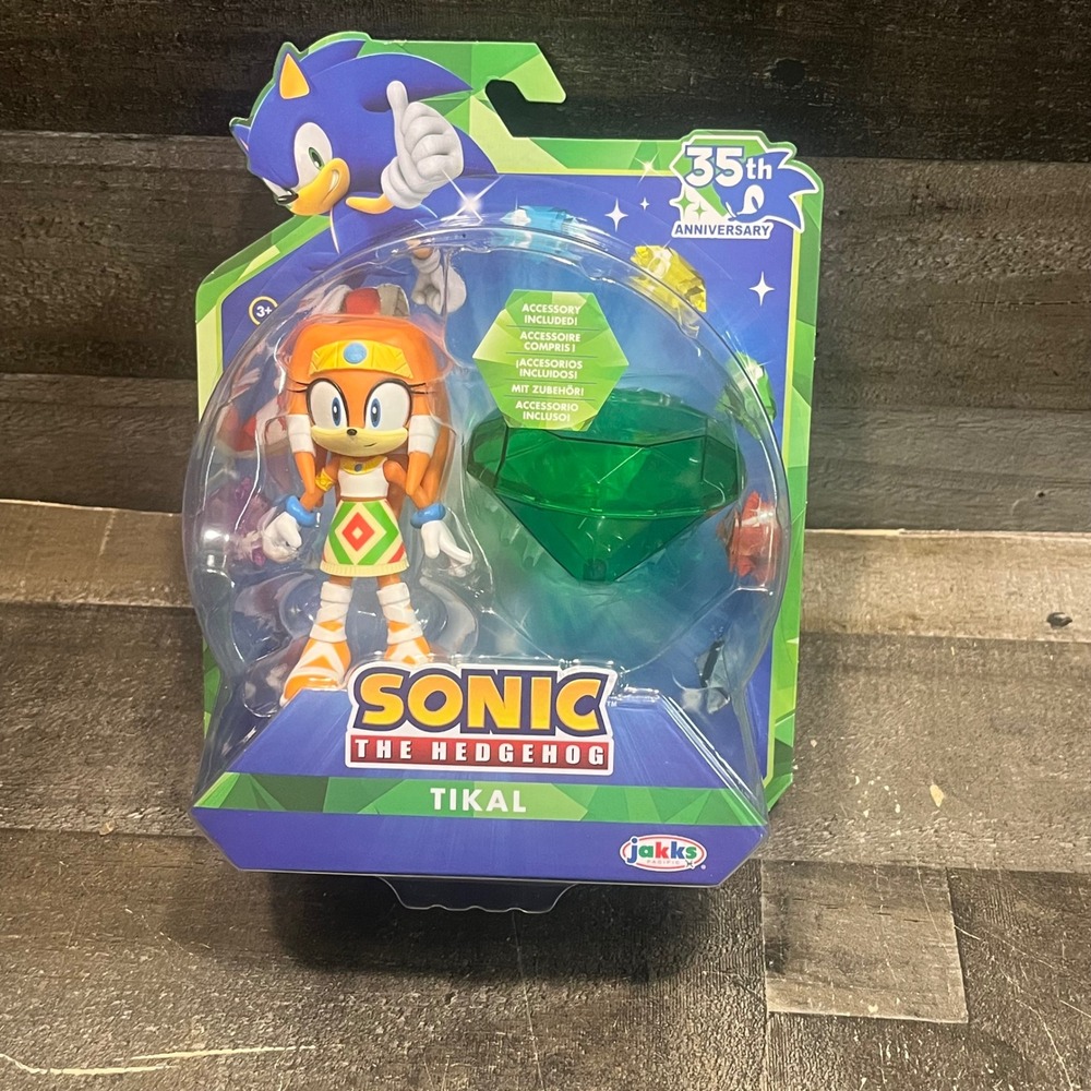 Jakks Pacific Sonic the Hedgehog Tikal 4 Inch Action Figure with Master Emerald